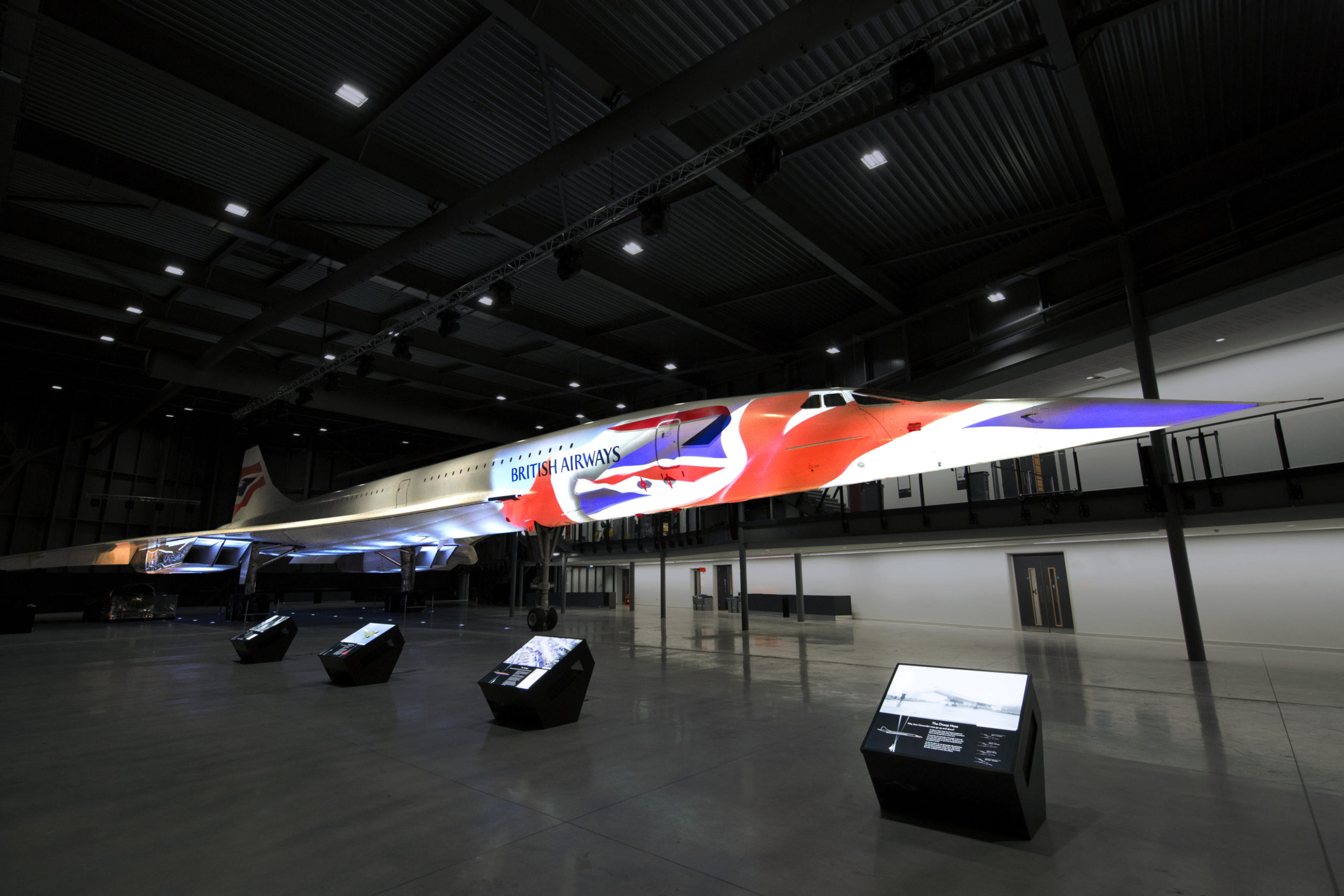 ProjectionArtworks_AeroSpace_Concorde_SKeyte001resized.jpg