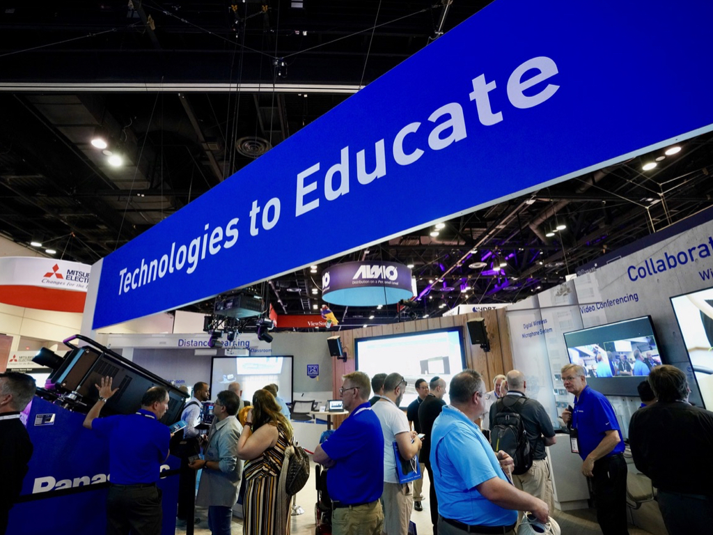 INFOCOMM_PANASONIC001.jpeg