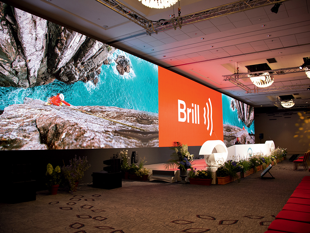 1_AnalogWay_CorporateEvent_with_AquilonRS2_and_PicturallPro_2.jpg