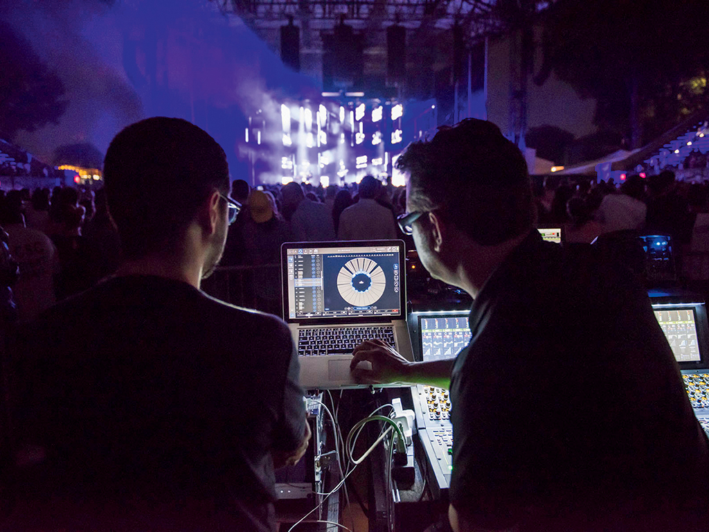 1_acoustics-live.jpg