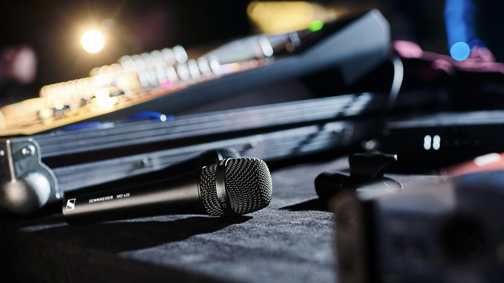 Sennheiser dévoile deux nouveaux microphones vocaux, ici le MD 435 © DR