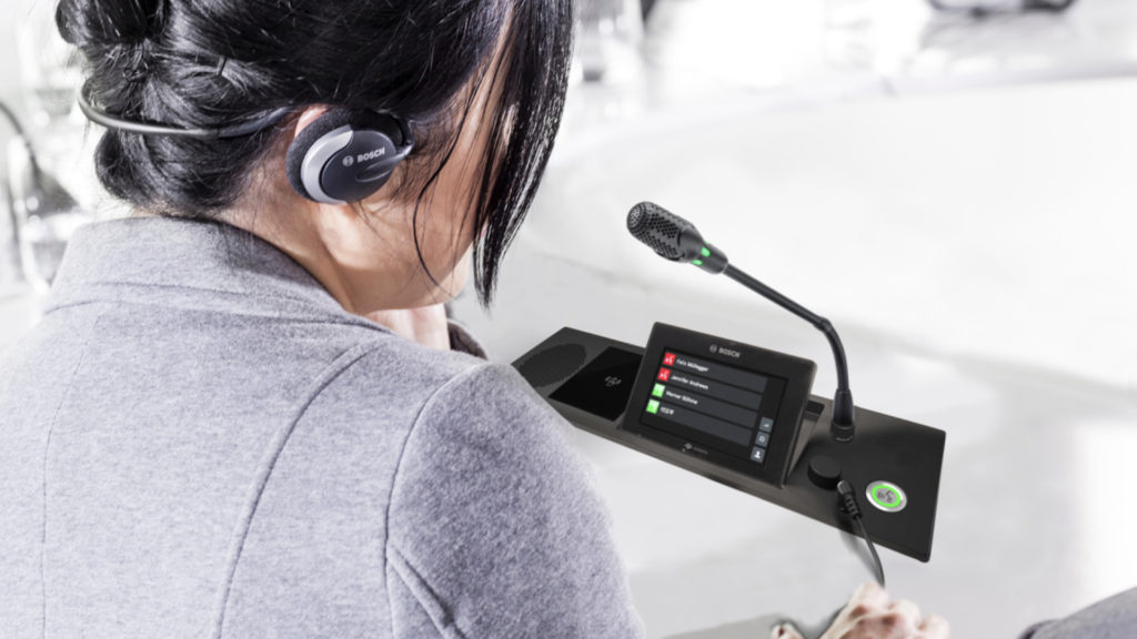 Bosch ouvre sa gamme de pupitres audio Dicentis à la personnalisation © DR