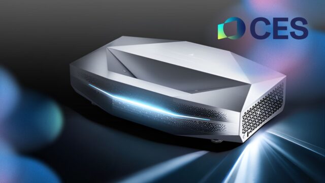 Le premier vidéoprojecteur UST à triple laser avec une image 4K éclatante sur des écrans pouvant atteindre 200 pouces de diagonale, conçu pour les salons immersifs, les home cinémas et les jeux vidéo next-gen ultra-réactifs.