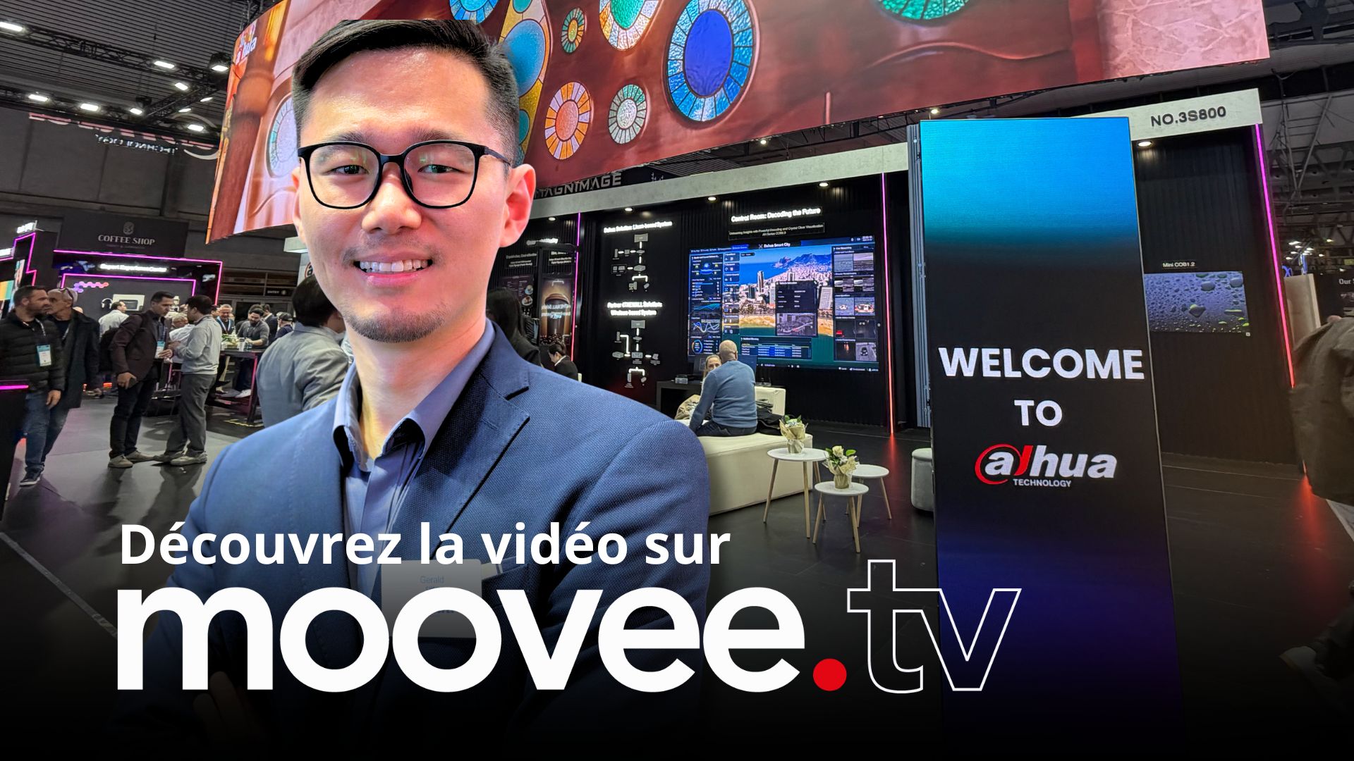 Sur le stand Dahua à l’ISE 2026, Gerald Chen présente une gamme d’affichage couvrant MicroLED, écrans pliables, LED rental et affichage dynamique.