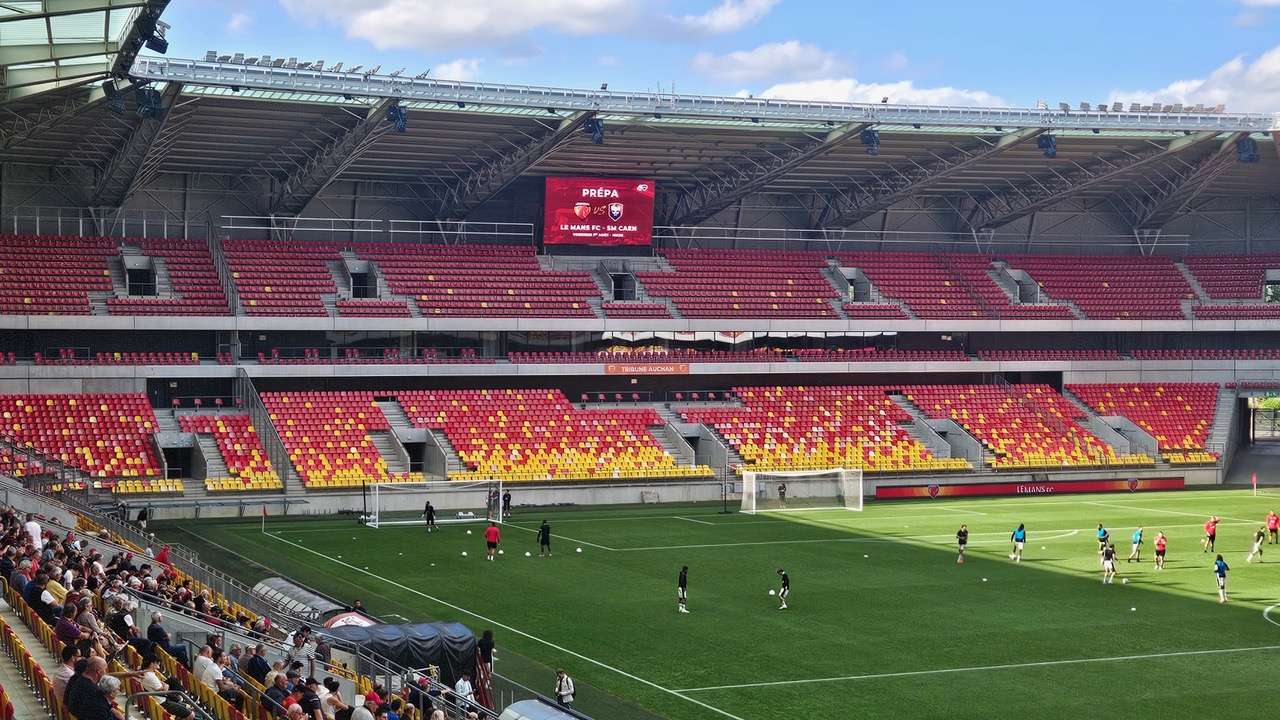 Le Mans : Le stade Marie-Marvingt s'offre une nouvelle dimension visuelle avec INFiLED