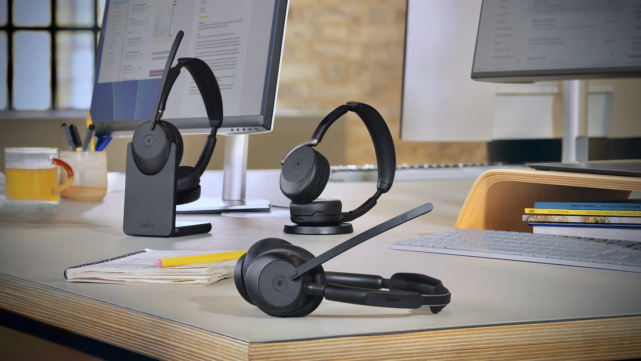 casques professionnels Jabra Evolve3 pour reunions hybrides et IA vocale-Sonovision