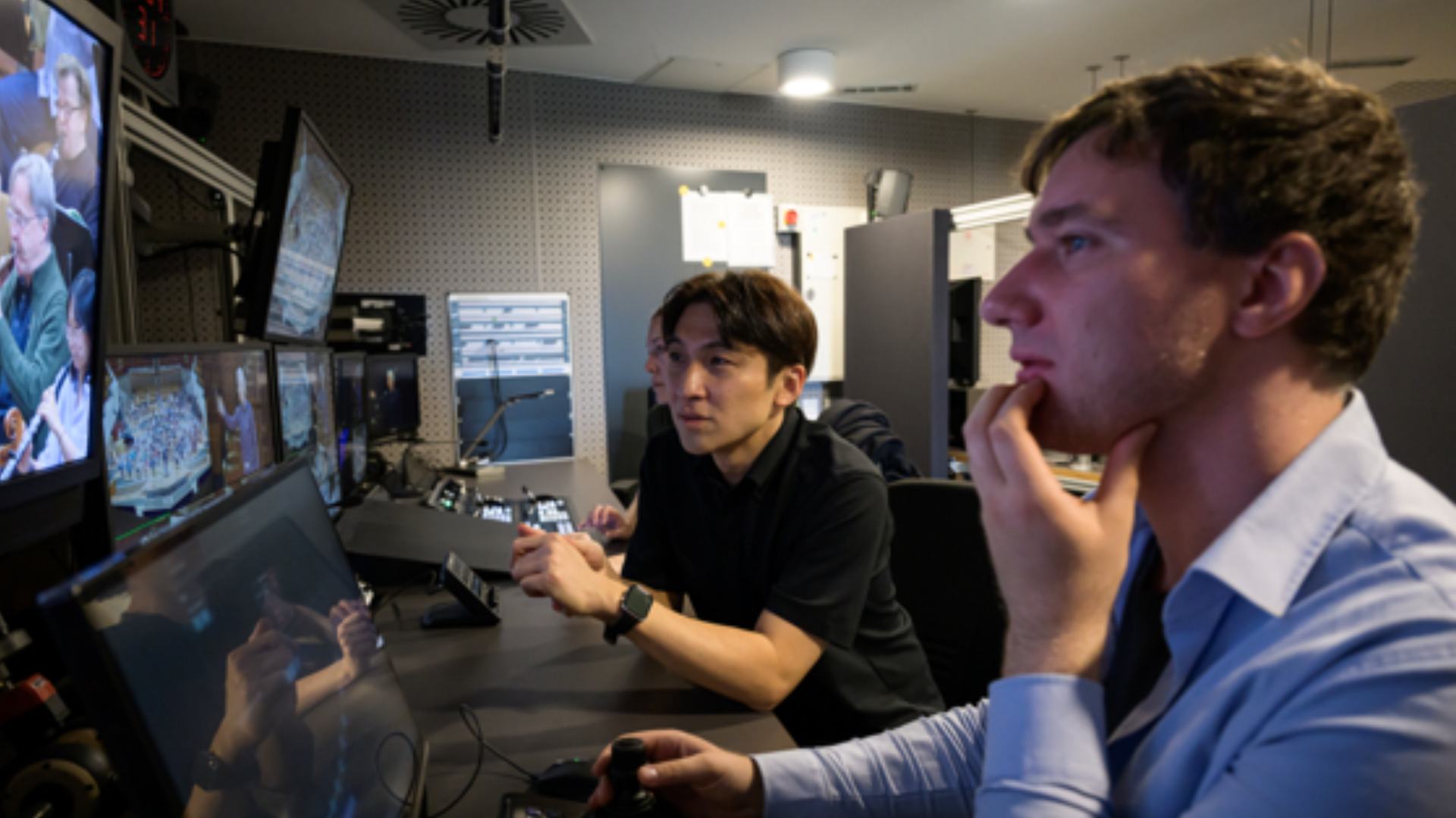 Les ingénieurs de Sony et de Berlin Phil Media à l'œuvre © Sony